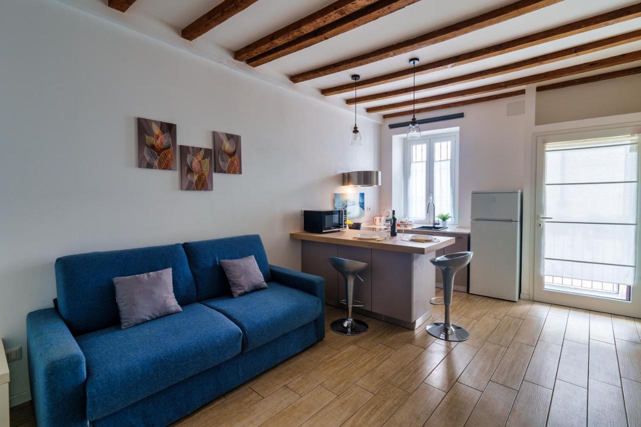 Ambrogio'S Nest - Modern Close To Cadorna Station Milánó Kültér fotó